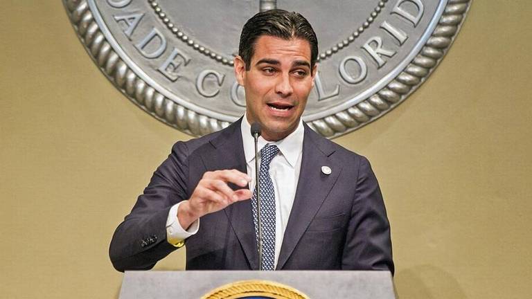 Francis Suárez pide inmigrantes legales para Miami (Video)