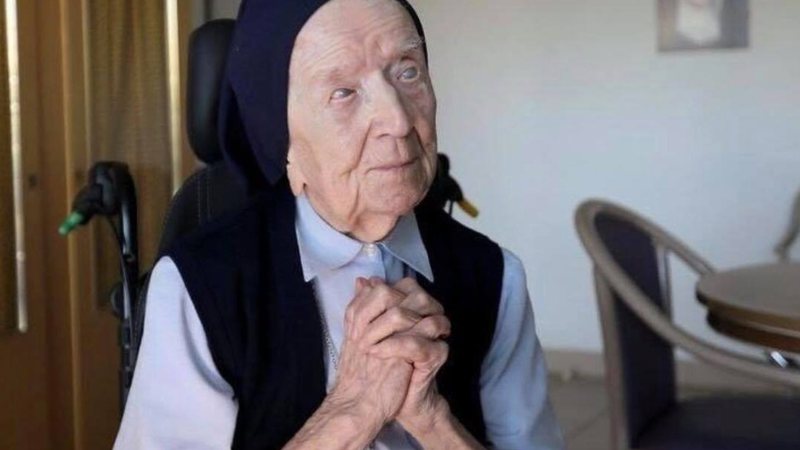 La impresionante historia de la monja de 116 años que sobrevivió al covid-19