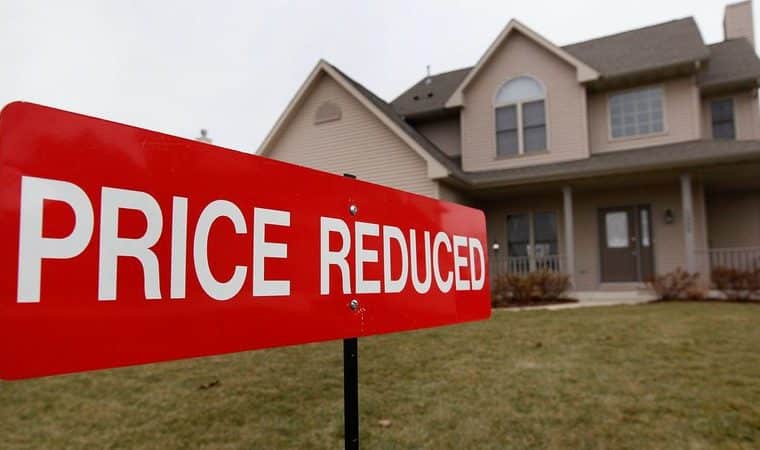 Experto asegura que precios de viviendas en EE.UU. caerán en 2023