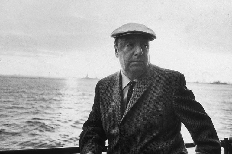 Escritor italiano Roberto Ippolito reconstruye la tesis del envenenamiento de Pablo Neruda