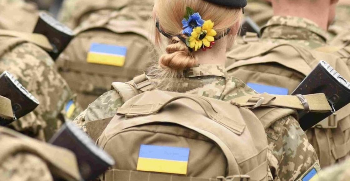 ¿Por qué los soldados de Ucrania se identifican con girasoles?