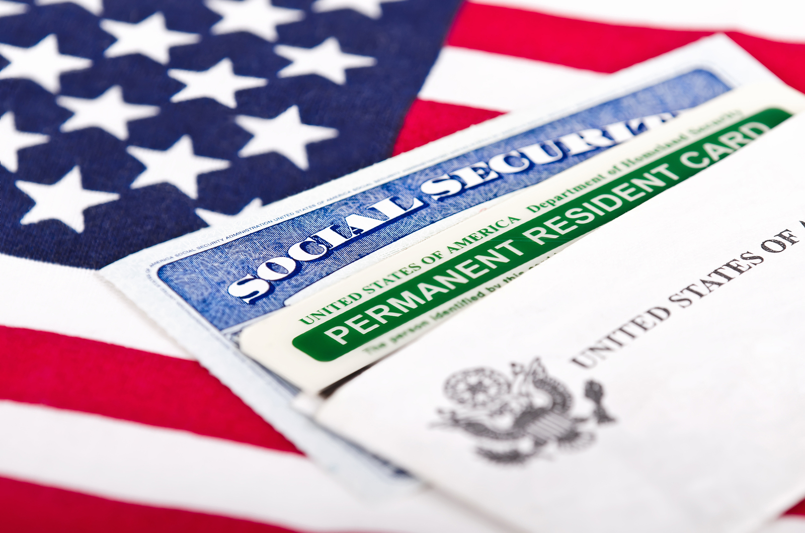 EEUU incrementa expedición de tarjetas de residencia permanente