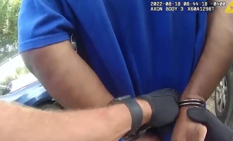 Exconvictos de Florida fueron arrestados por “voto ilegal”
