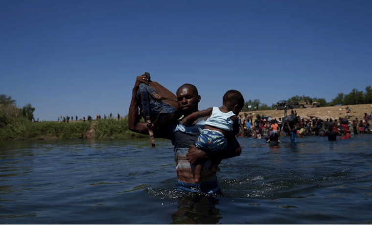 EEUU: Estados piden mantener Título 42 para migrantes