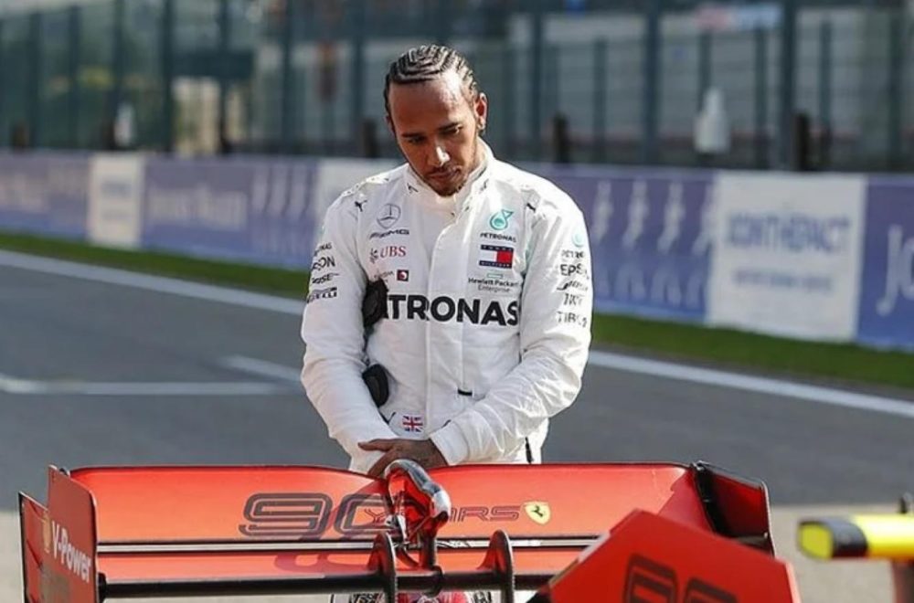 Lewis Hamilton deja en aprietos a Mercedes y ficha para Ferrari 2025: ¡Adiós Sainz!