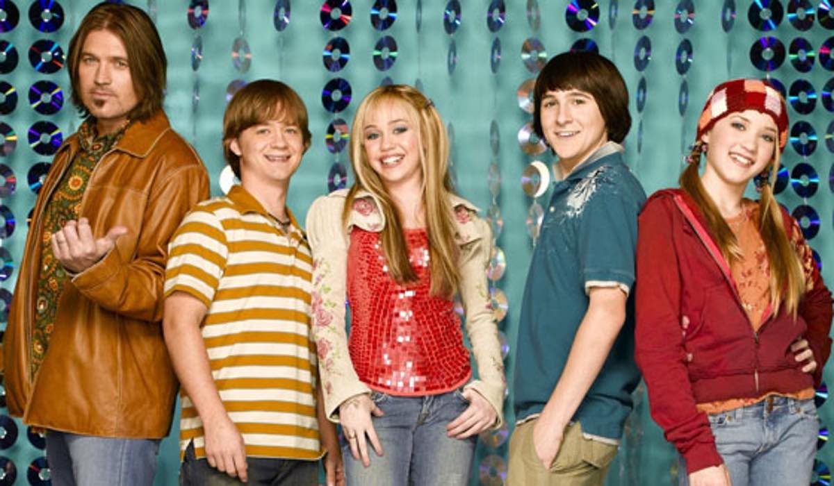 Trajes y accesorios de la serie “Hannah Montana” serán subastados