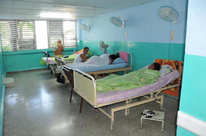 En Cuba: Enfermos crónicos en peligro por escasez de medicinas