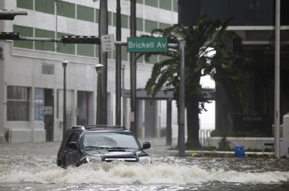 Miami-Dade prepara plan para blindar sus costas en temporadas de huracanes