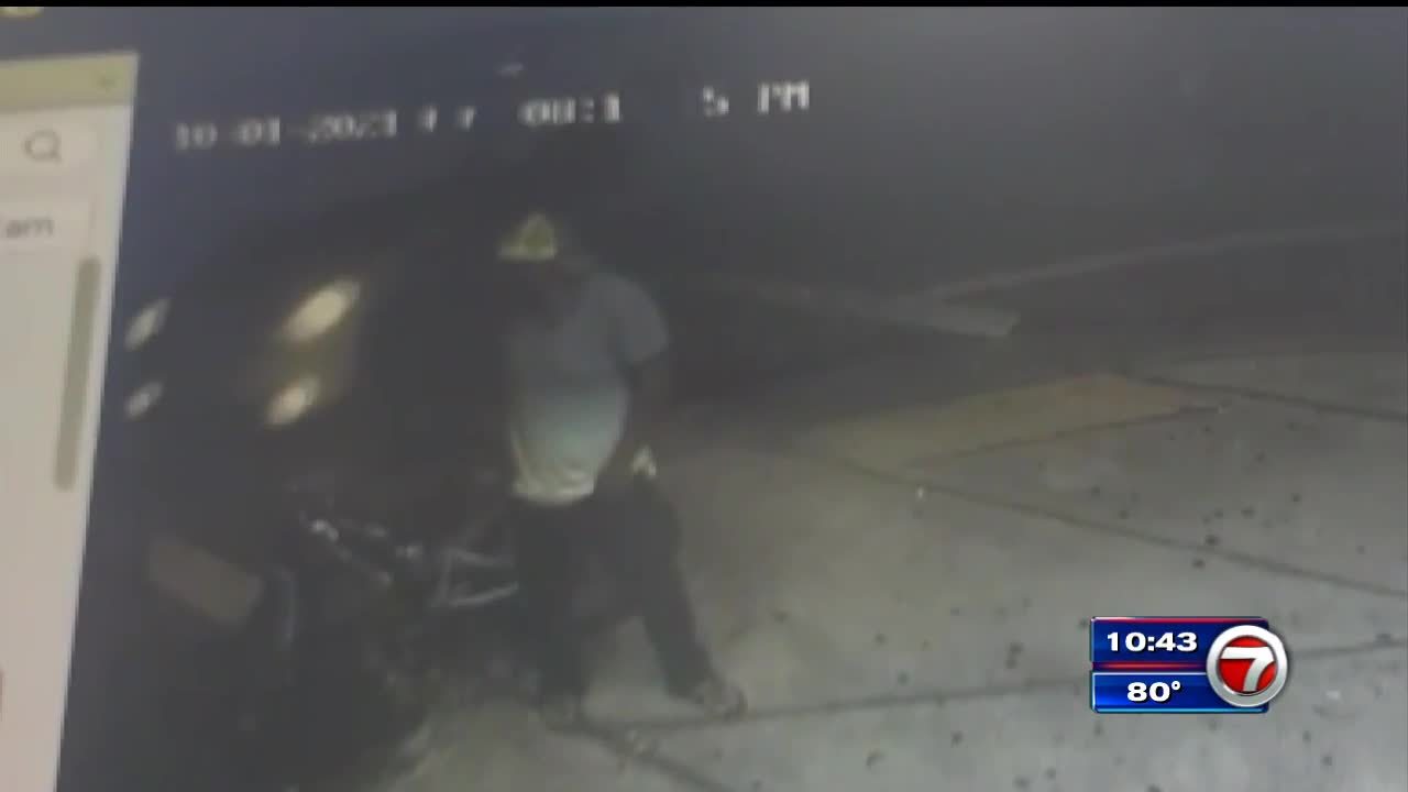 Asesinan al dueño de una tienda Boost Mobile en Miami durante un robo