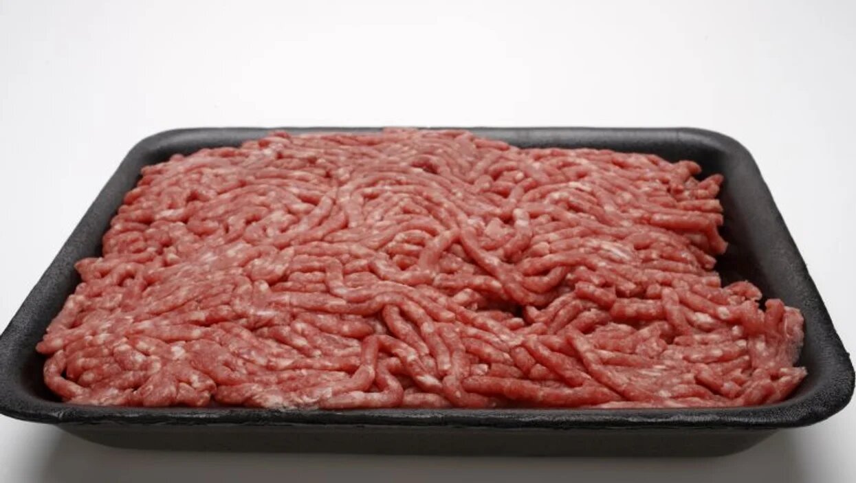 Retiran más de 120 mil libras de carne molida por contaminación con E. Coli
