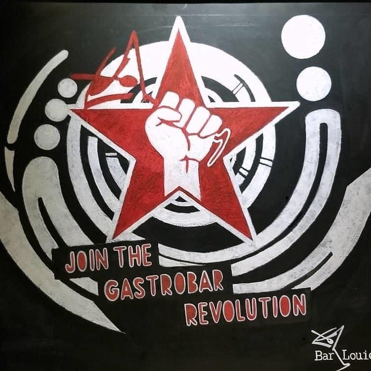 Residentes de Miami agraviados por logotipo comunista en restaurante