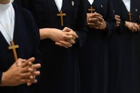 Iglesia católica inicia una investigación a dos monjas que regresaron embarazadas de su misión en África