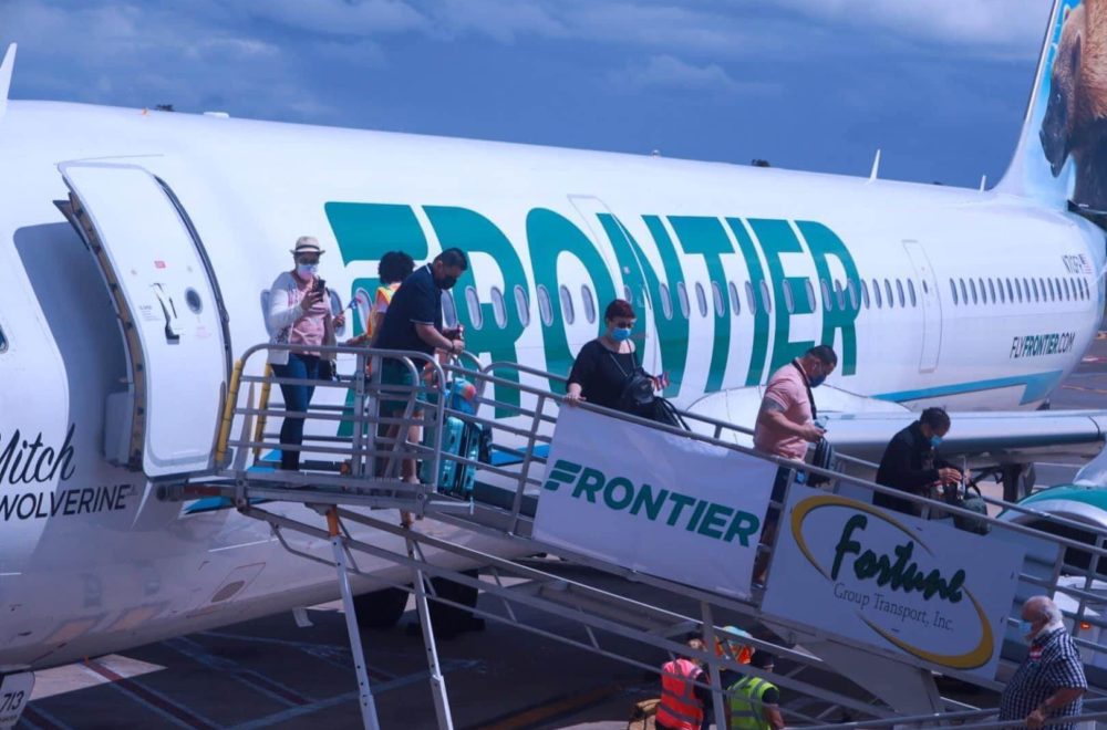 Viajera con destino a Florida aterrizó en Jamaica por error de la aerolínea