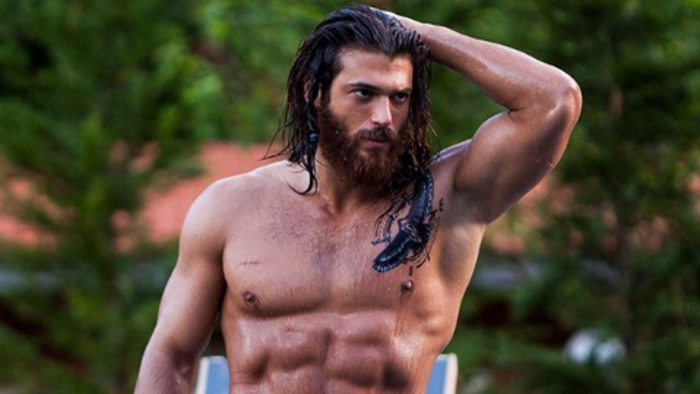 Can Yaman será el protagonista de la novela erótica de Megan Maxwell