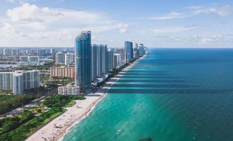 Habitantes de Florida podrían empezar a pagar impuesto sobre el patrimonio