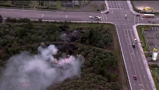 Incendio de maleza en el suroeste de Miami-Dade