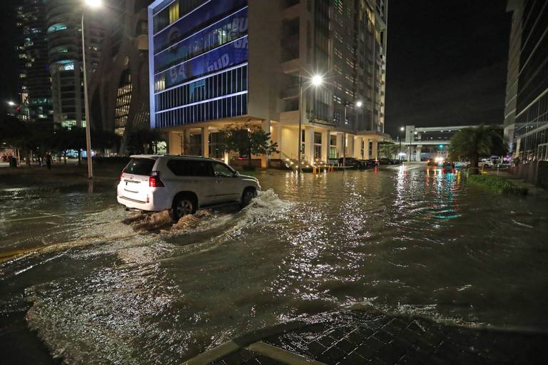 Una pesadilla de tráfico vivieron los conductores de Miami debido a las lluvias de este jueves