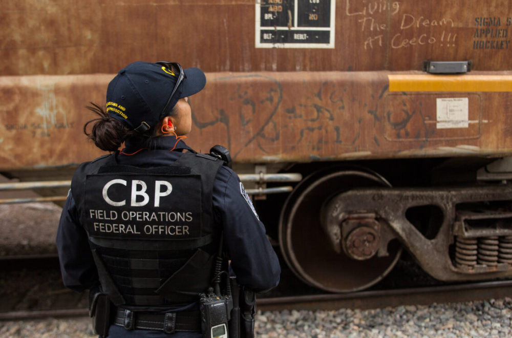 ¿Qué inmigrantes son elegibles para pedir asilo en la frontera de EE.UU?