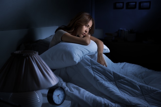 Sueño interrumpido: ¿cómo volverse a dormir al despertarse en medio de la noche?