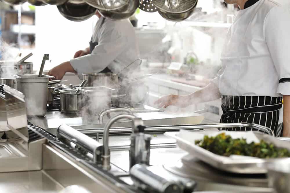 Ordenan el cierre de algunos restaurantes en el sur de Florida