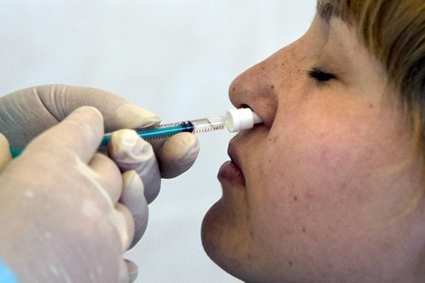 ¿Vía nasal? Rusia desarrolla una vacuna contra el covid-19 que podría estar lista este año