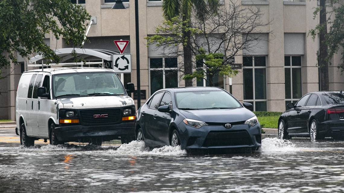 ¡Tome previsiones! Constantes lluvias provocan inundaciones en el sur de Florida