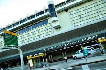 El Aeropuerto de Miami se plantea reducir tiempos de espera, estrena mecanismo de identificación