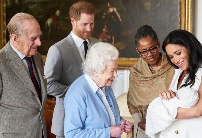 La reina Isabel II podría tomar una drástica decisión sobre el príncipe Harry y Meghan Markle