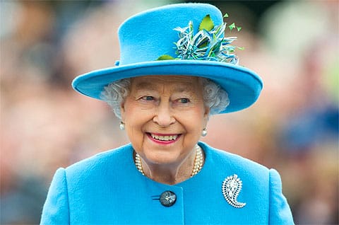 ¿Con qué acompaña la reina Isabel II el té?