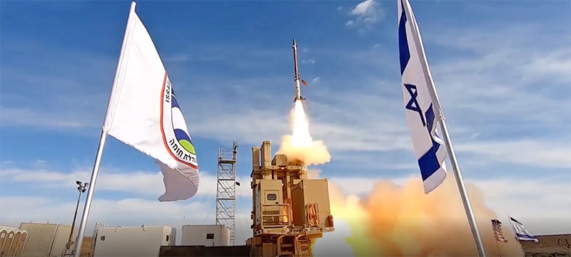 Israel prueba con éxito sistema de defensa aérea