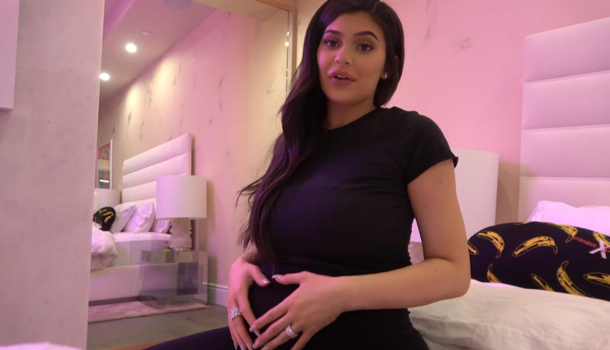 ¿Khloé Kardashian publicó el segundo embarazo de su hermana Kylie Jenner por error?