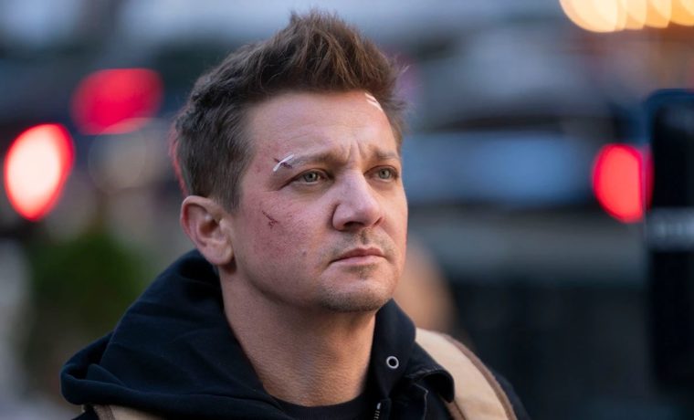 Actor Jeremy Renner en condición crítica tras accidente con quitanieves