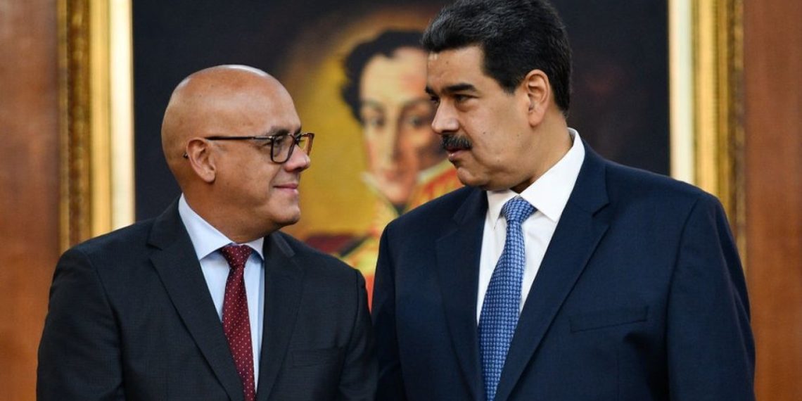 Venezuela concede arresto domiciliario a petroleros estadounidenses