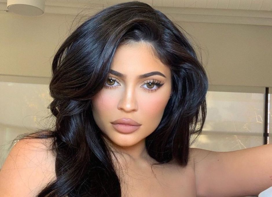 ¡Kylie Jenner retó a Instagram! Se quedó sin nada y se grabó duchándose (Video)