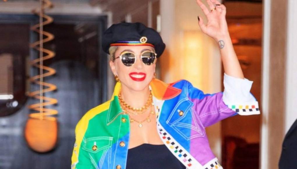 Lady Gaga dona $500,000 para jóvenes LGBTQ+, incluso en Florida