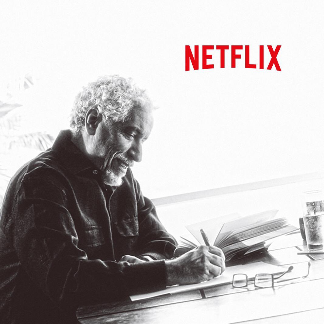 Escritor venezolano Leonardo Padrón escribirá serie para Netflix