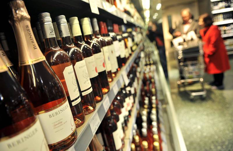 ¿En qué horario se puede comprar alcohol de forma legal en Florida?