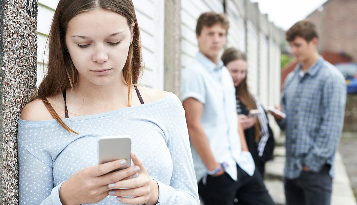 Legisladores preocupados por impacto de Instagram en adolescentes