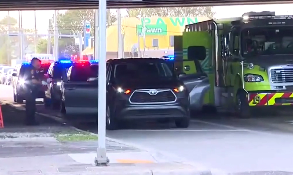 Mujer dio a luz a bordo de un Lyft en plena I-95 en Miami