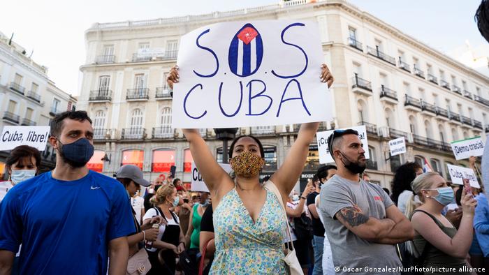 Cubanos piden autorización para marchar en La Habana