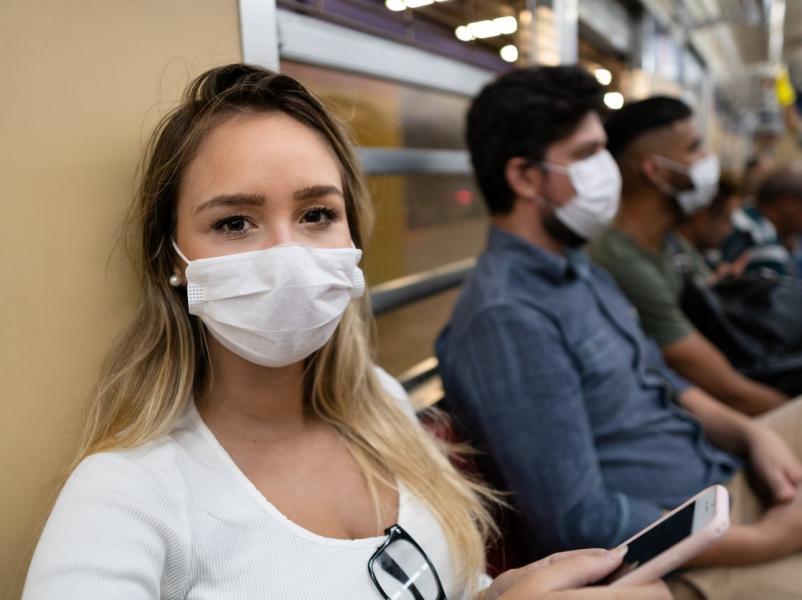 Científicos consiguen sustancias tóxicas en máscaras faciales
