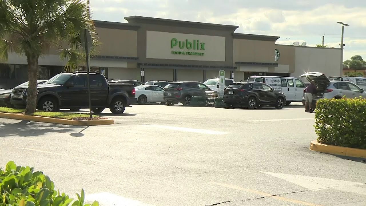 Mujer fue víctima de un “secuestro express” en la afueras de una tienda de Boca Raton