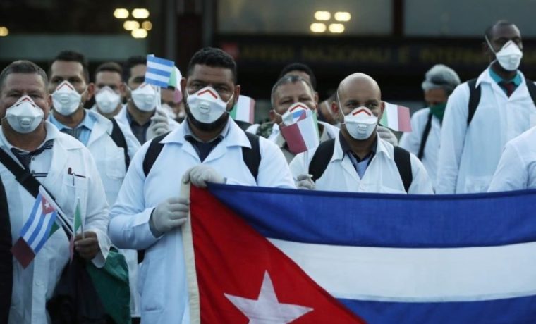 Eurodiputados denuncian esclavitud de los médicos cubanos en el extranjero