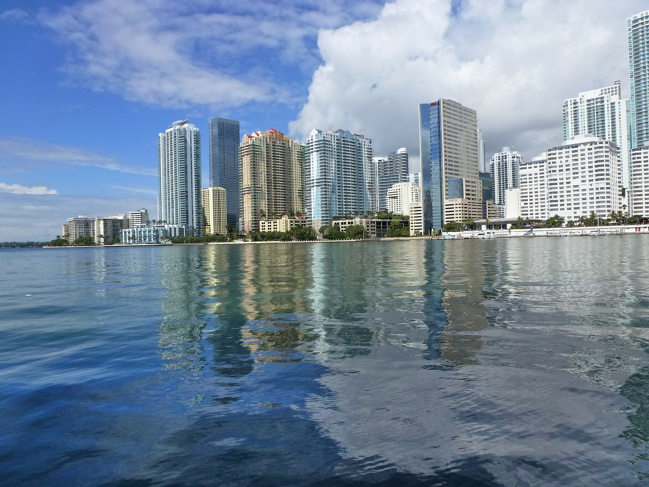 Miami busca convertirse en el centro financiero del sur de EEUU