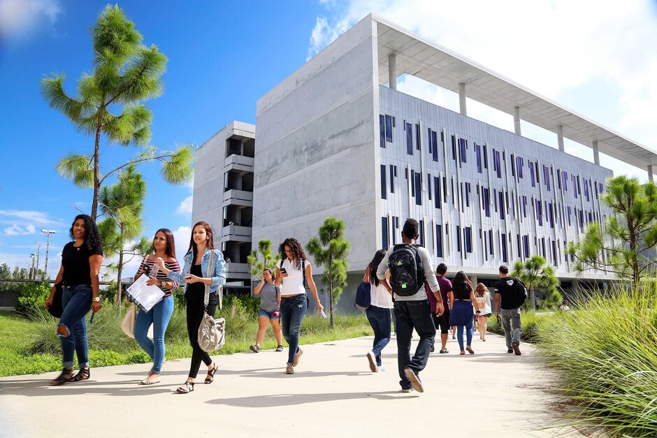 Miami College tendrá centro de inteligencia artificial gracias a IBM