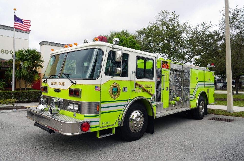 Teniente de los bomberos de Miami-Dade tras las rejas por disputa doméstica