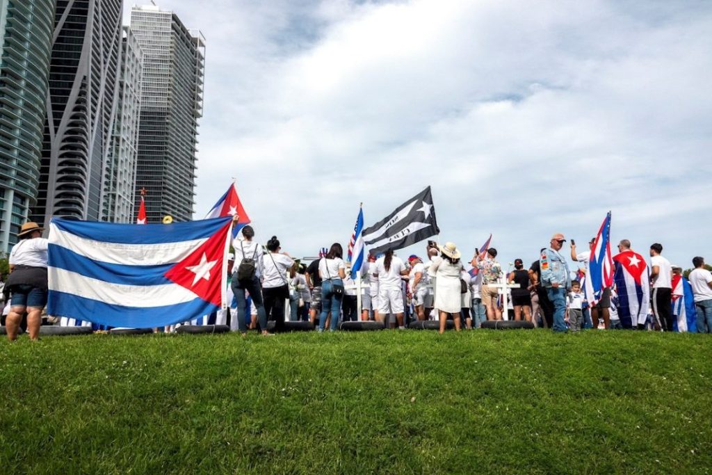 Exilio se solidariza con los cubanos desde Miami