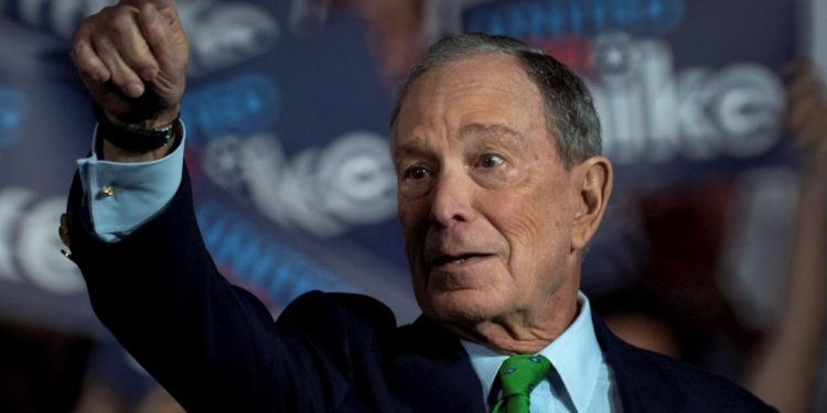 Michael Bloomberg respalda a ex alcalde de Miami Díaz para que lidere al partido Demócrata en Florida