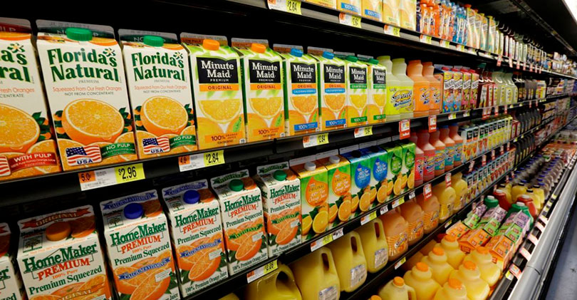 Suben precios del jugo de naranja por cosecha en Florida