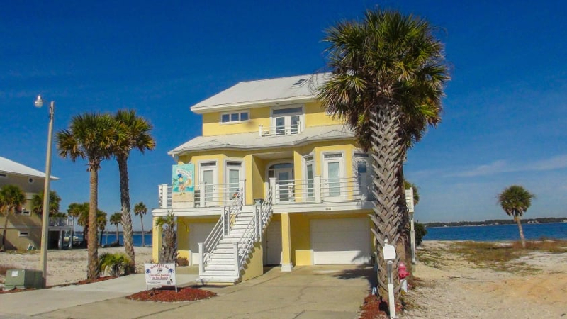 ¿Buscando casa en la playa? 10 ciudades de EEUU con precios irresistibles